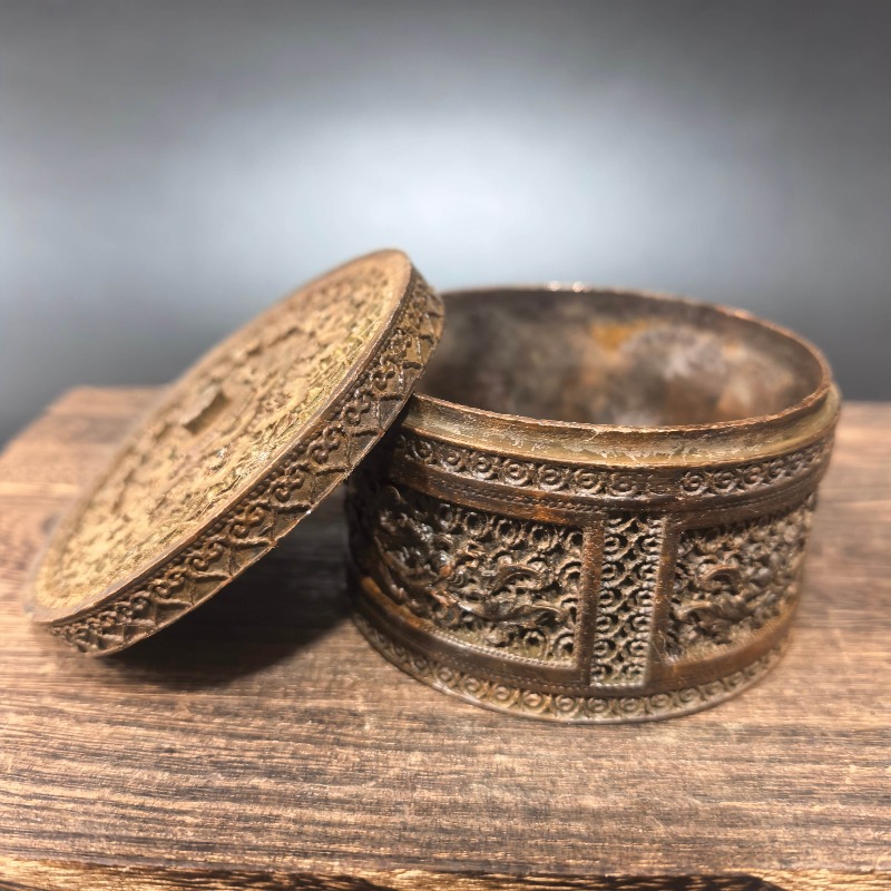 Scatola Portagioie in Metallo  - Vintage Collectible Jewelry recensione e prezzo