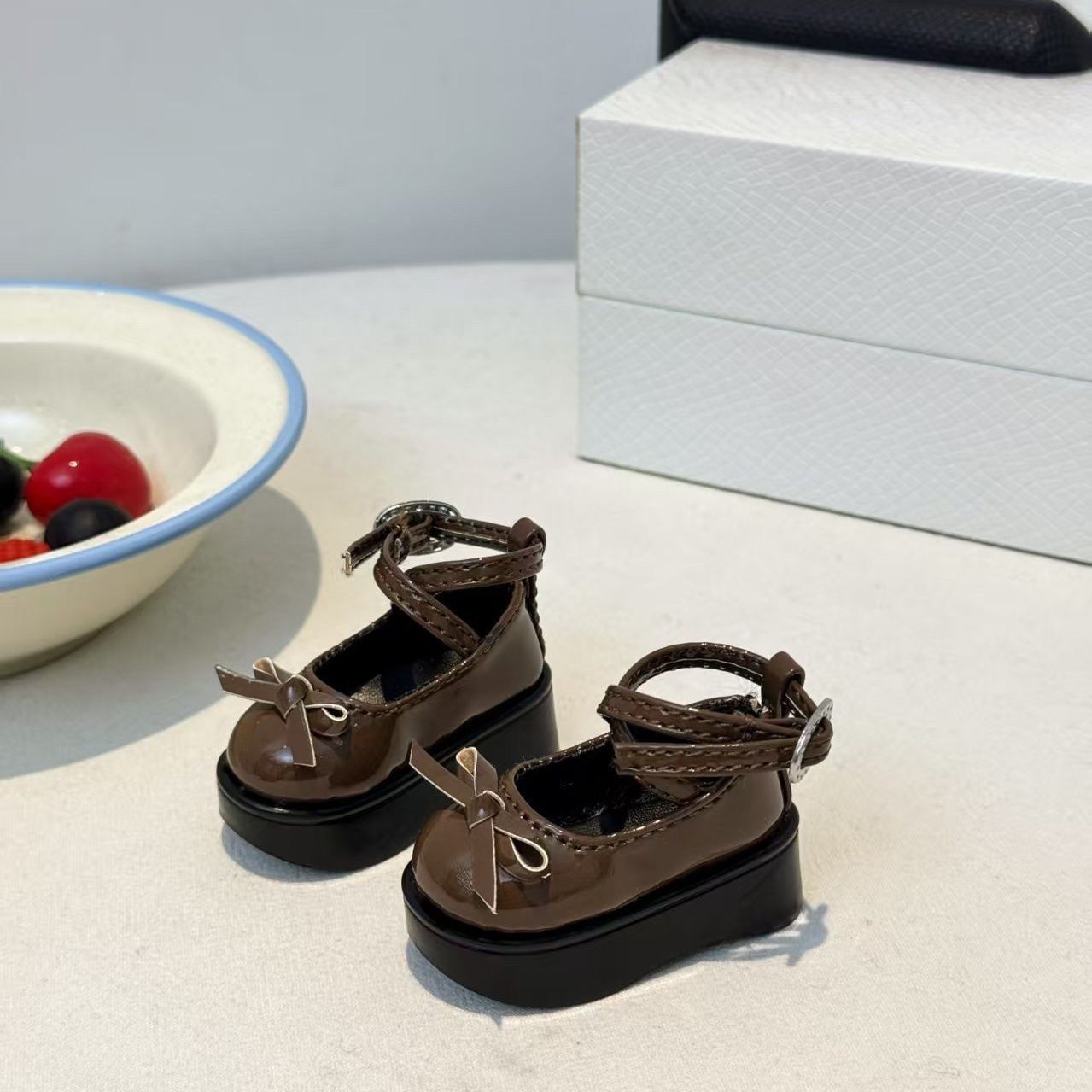 Scarpe da bambola con plateau  - Vintage Collectible Shoes recensione e prezzo