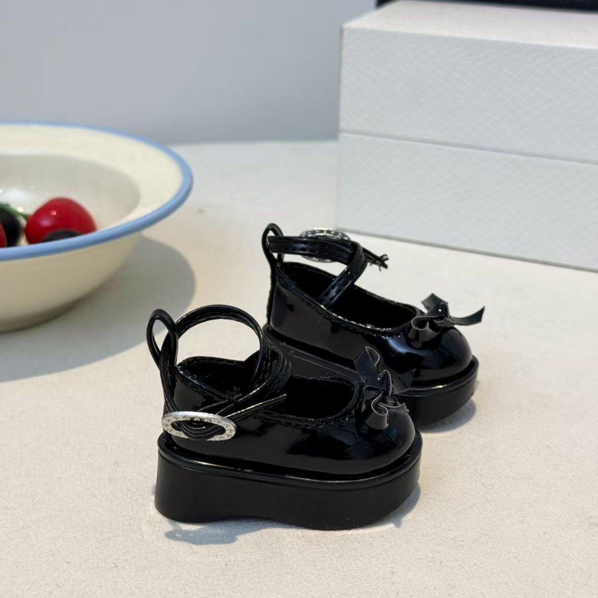 Scarpe da bambola con plateau  - Vintage Collectible Shoes recensione e prezzo