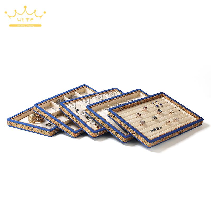 Vassoio Espositivo Vintage per - Vintage Collectible Jewelry recensione e prezzo